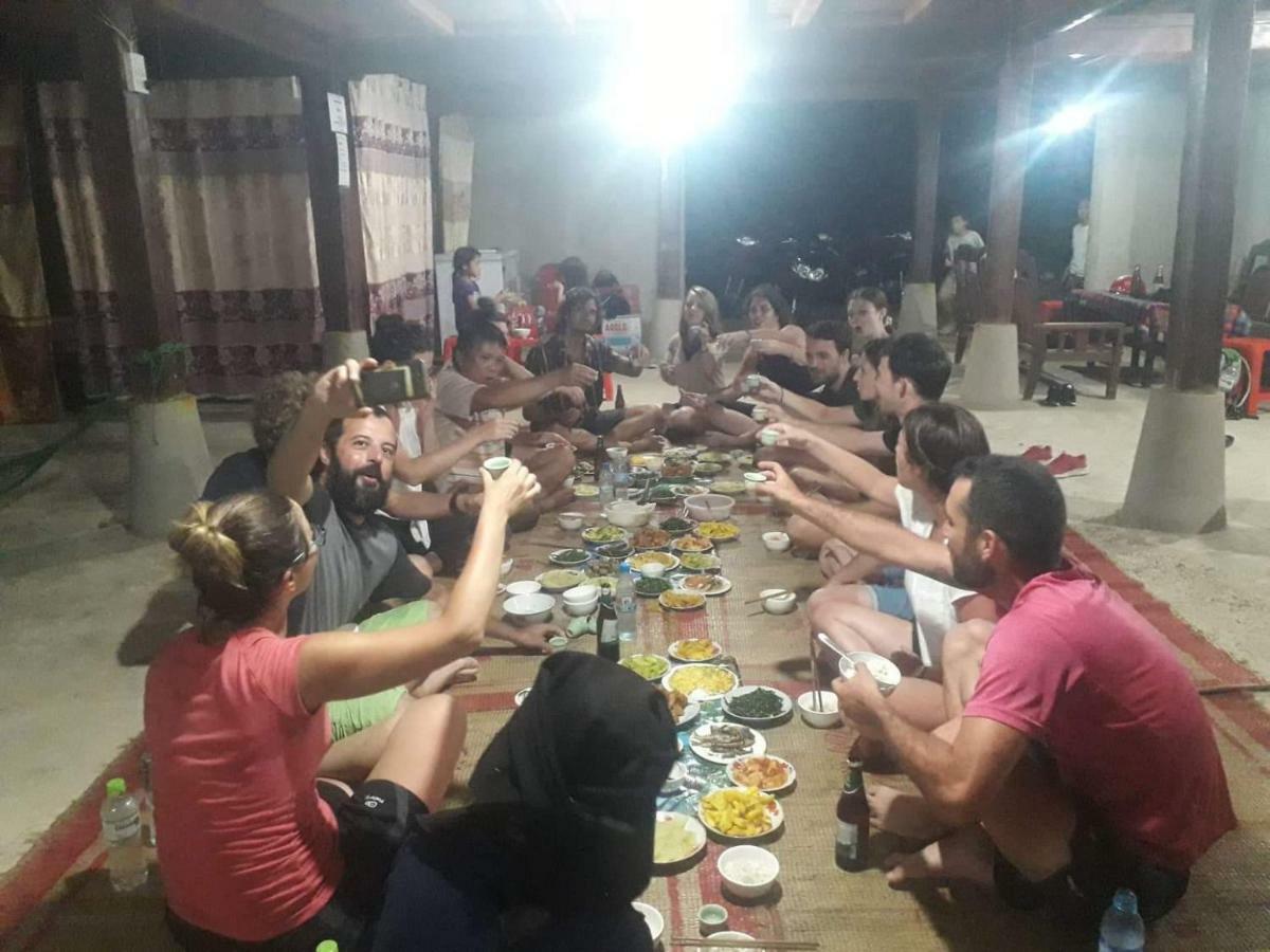 Du Gia NaLien View Homestay Làng Cac Buitenkant foto
